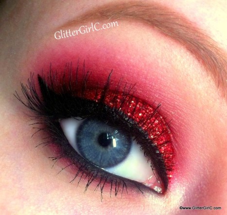Glittery christmas makeup